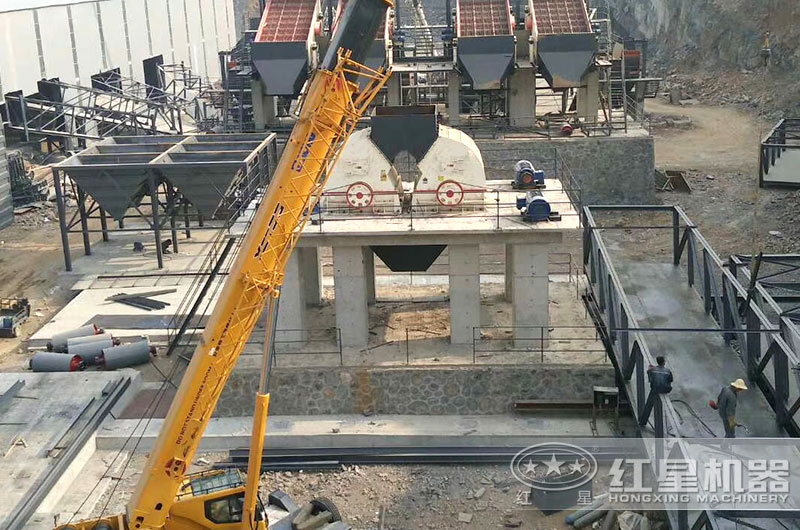 紅星錘式破碎機在生產(chǎn)線中應用