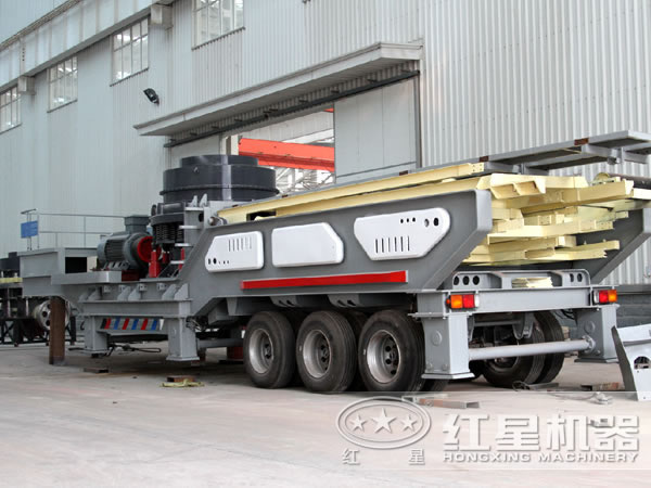 河南移動(dòng)破碎機(jī)廠家車(chē)間一角