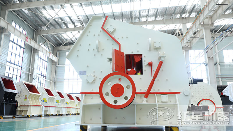 反擊破制砂設(shè)備車(chē)間實(shí)拍