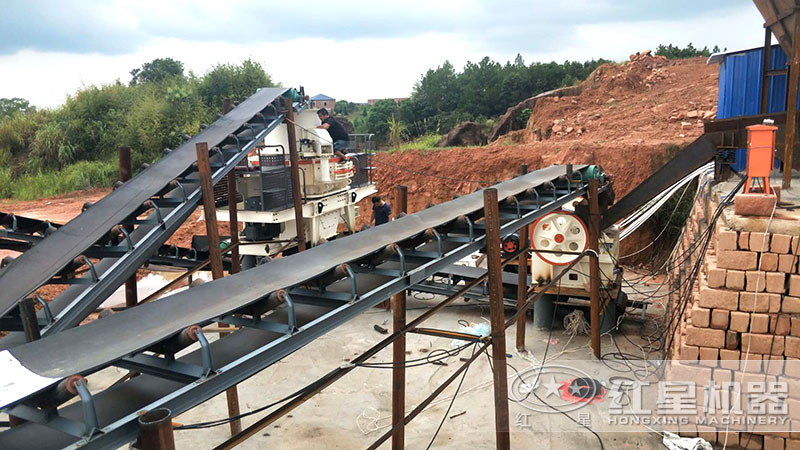 1060破碎機搭配制砂機破碎軟性石料，日產(chǎn)量3230噸