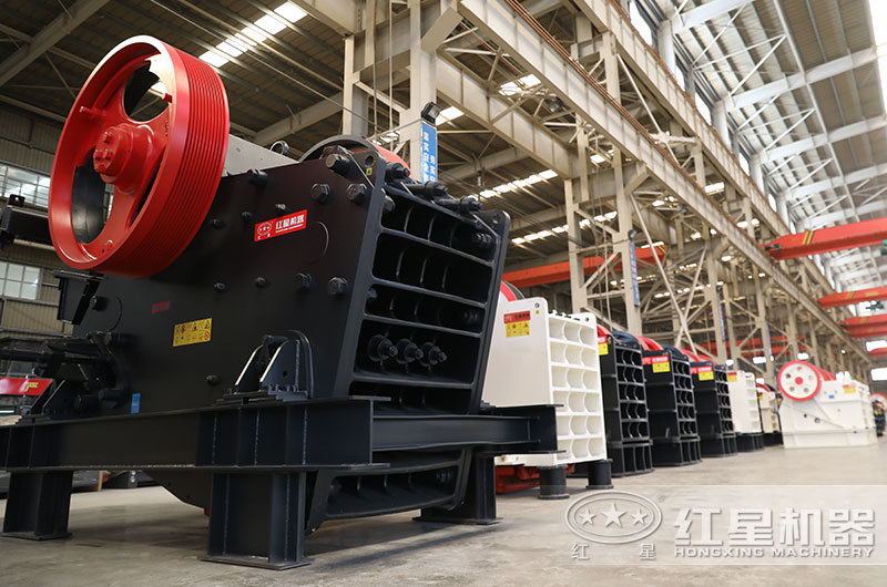 顎式巖石碎石機(jī)圖片