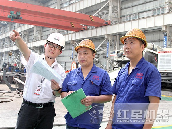 紅星技術(shù)專家車間指導作業(yè)
