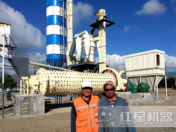 干粉球磨機客戶現(xiàn)場