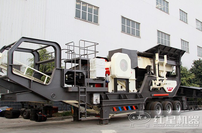 輪胎設(shè)計(jì)的移動石頭破碎機(jī)