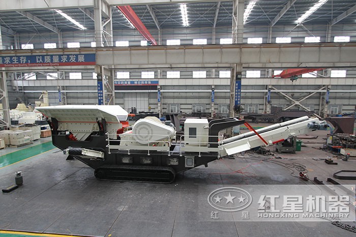 履帶式制沙機(jī)生產(chǎn)廠家車(chē)間