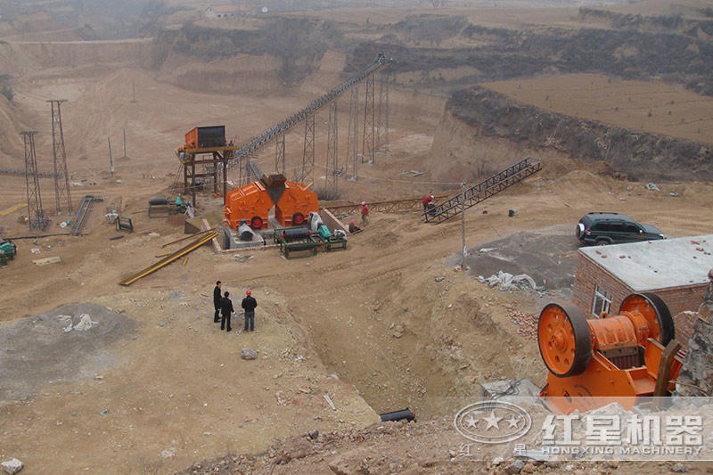 碎石生產(chǎn)線安裝現(xiàn)場(chǎng)