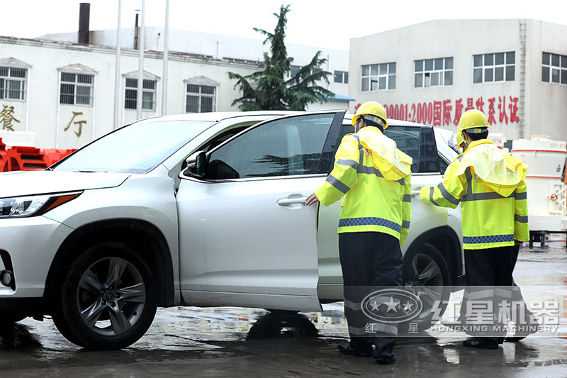 強(qiáng)大的售后團(tuán)隊(duì)，隨時(shí)為您解決麻煩