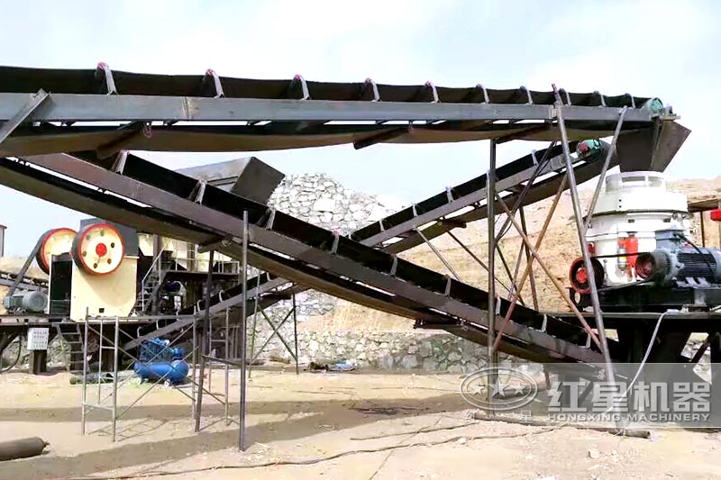 圓錐破碎機(jī)現(xiàn)場