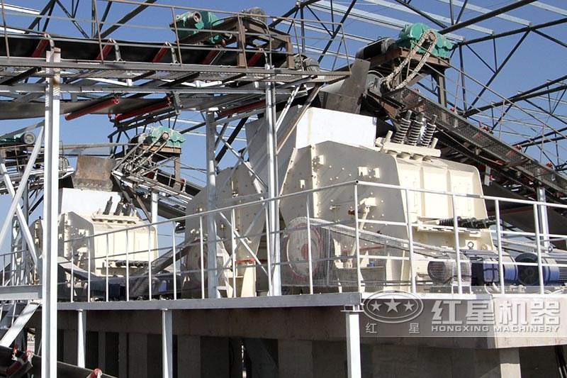 固定式青石破碎生產(chǎn)線(xiàn)現(xiàn)場(chǎng)