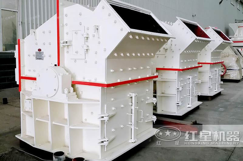 小型細碎制砂機，比傳統細碎機節(jié)能50%以上