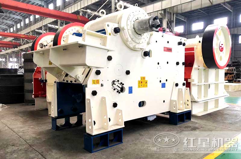 CJ歐版鄂式破石機(jī)，整體鋼架底座占用空間小