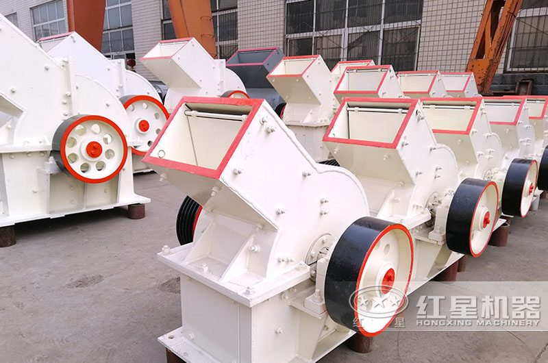 小型錘式破碎機，適用于中小型煤矸石破碎生產(chǎn)線