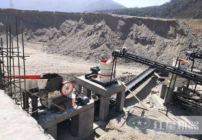 石頭破碎機(jī)生產(chǎn)線現(xiàn)場